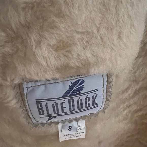 Blue Duck Women's Shearling Coat - Picture 8 of 10